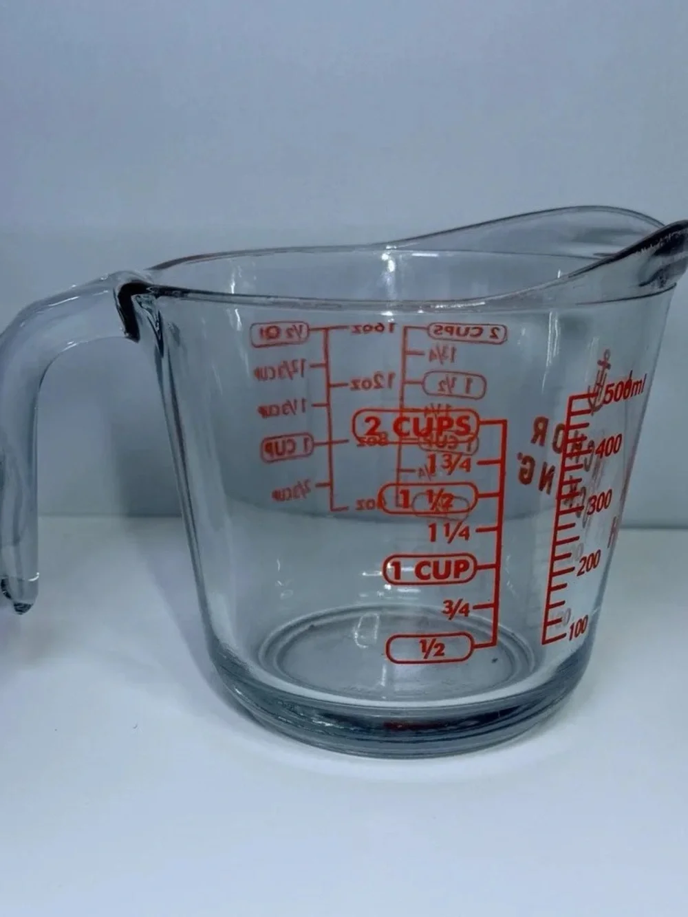 Clear Glass Measuring Cup with Red Markings - 2 Cup Capacity